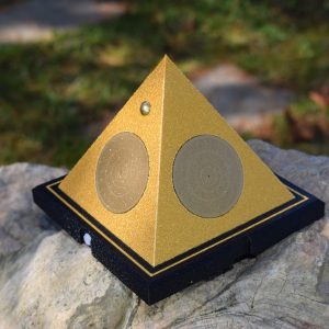 Pyramid Schumann resonance generator